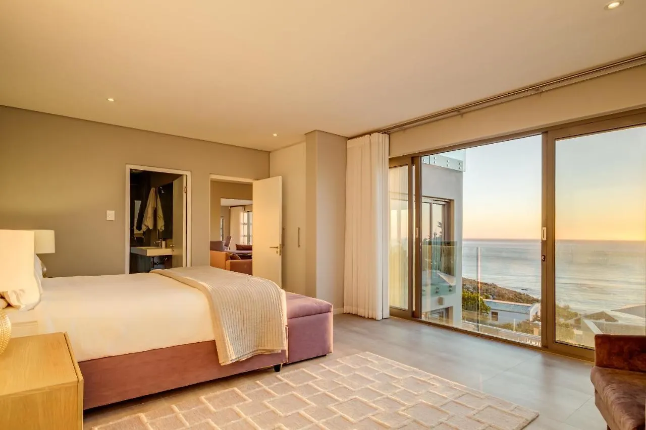 Apostle'S Edge Villa Camps Bay