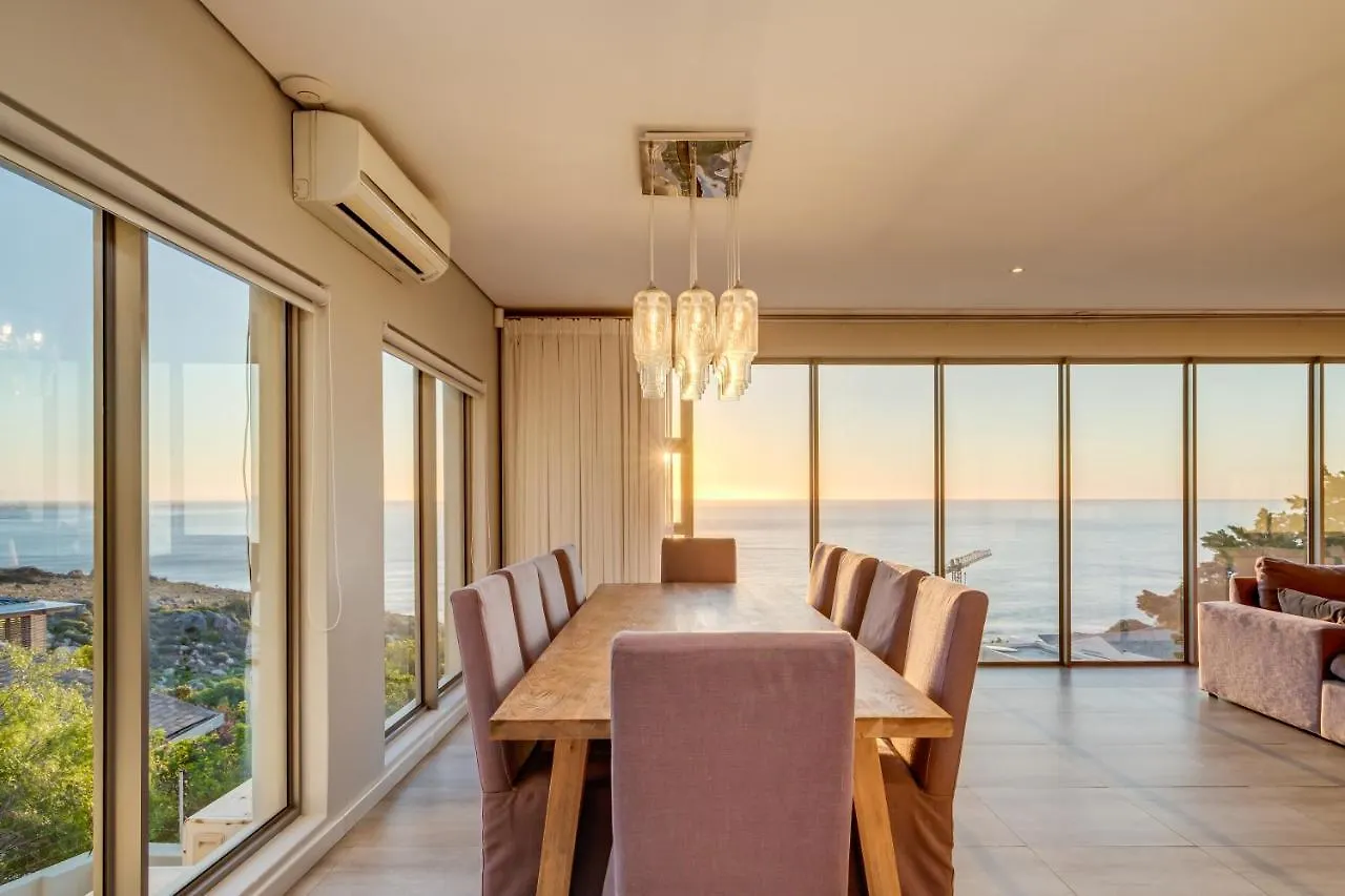 Apostle'S Edge Villa Camps Bay