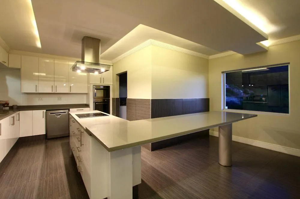 Apostle'S Edge Villa Camps Bay