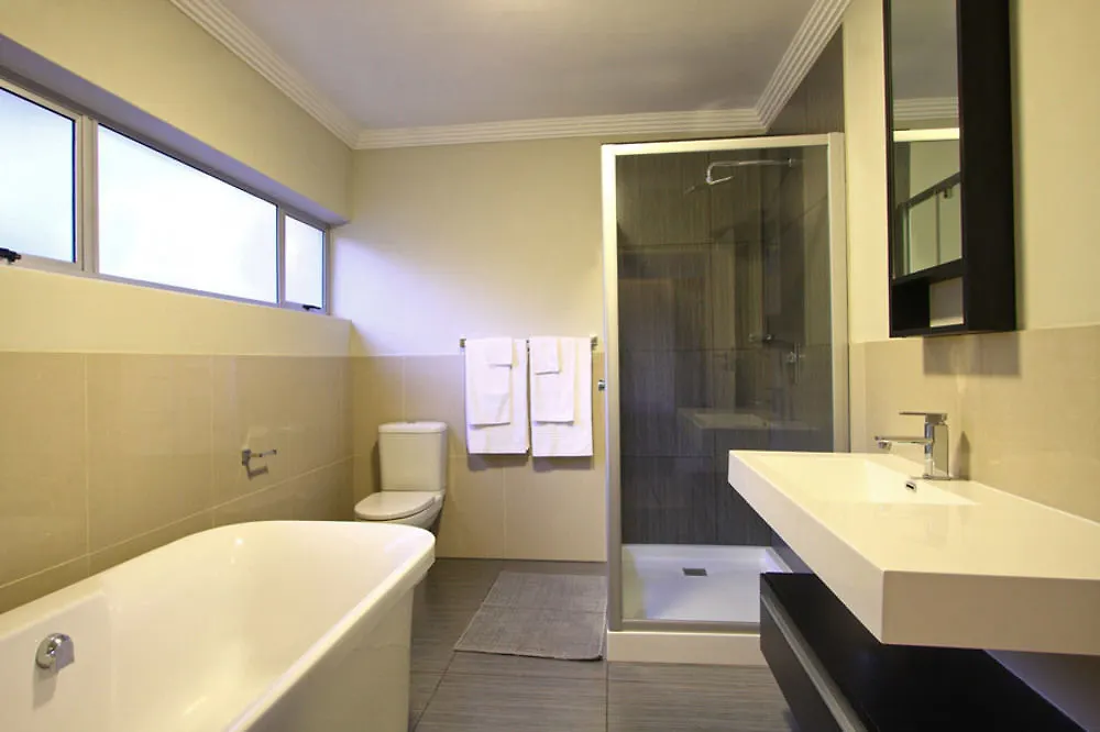 Apostle'S Edge Villa Camps Bay